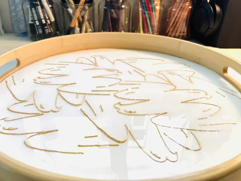 Vera Veldman relatiegeschenk Valk dienblad, wit met goud